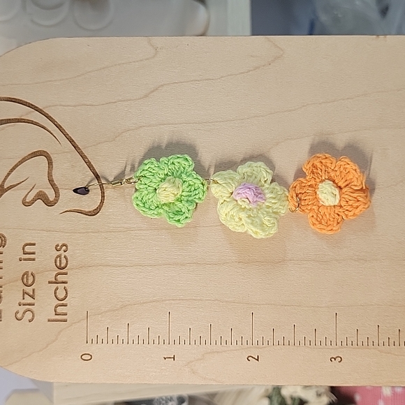 Retro Crochet Flower Earrings, orange - Picture 2 of 7